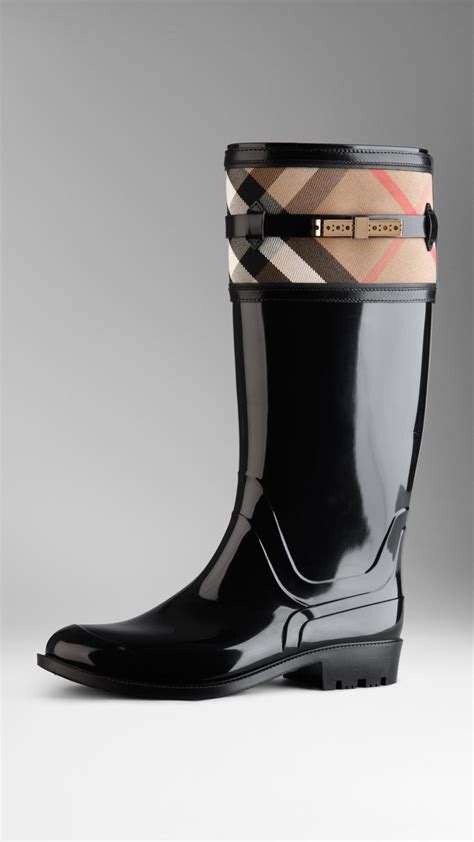 burberry black belt detail rain boots|burberry rain boots lowest price.